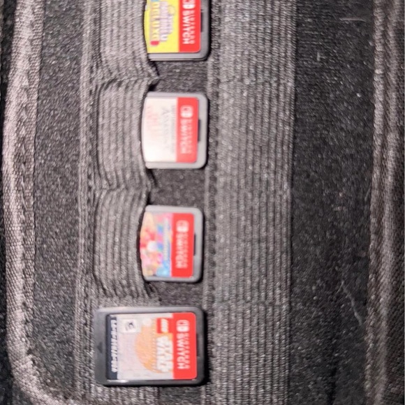 Nintendo Switch bundle - Picture 4 of 4